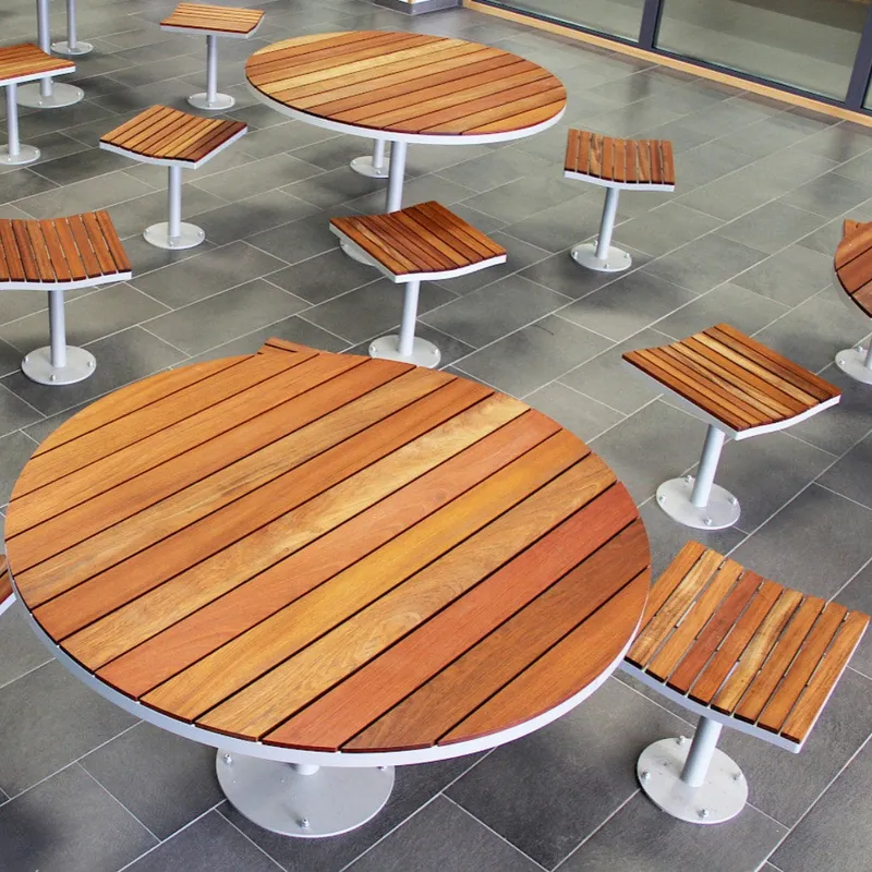 Conjunto de Mesa e Cadeiras de - Outdoor Furniture Yellow avaliação e preço